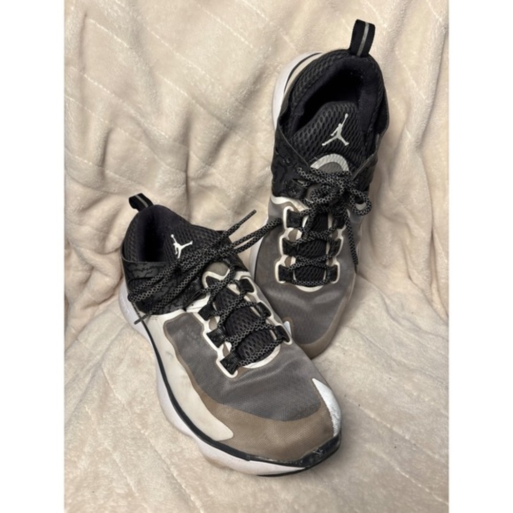 Jordan Training Sneakers Mens 11 Gray Black Running Shoes Athletic Gym